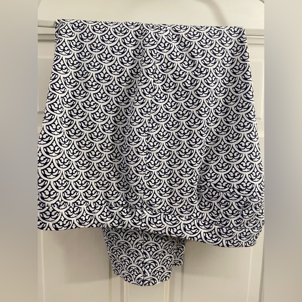 Talbots Chatham Crop Pants in Navy and White Patterned